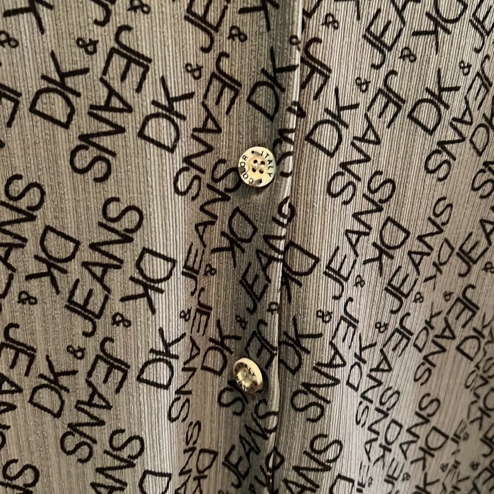 Brown button down - Picture 3 of 4